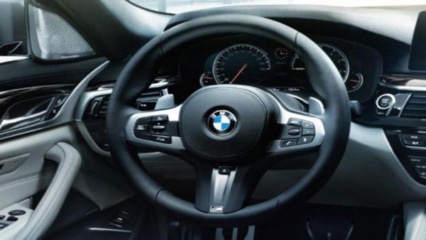 BMW 5 Series Sedan 520i - Gambar 5